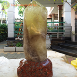 Trụ thạch anh vàng nặng 31,6kg, cao 67cm