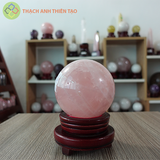 Cầu thạch anh hồng nặng 1.94kg, đường kính 10.8cm