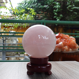 Cầu thạch anh hồng nặng 2.2kg, đường kính 11.4cm