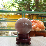 Cầu thạch anh hồng nặng 1.26kg, đường kính 9.4cm