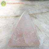 Kim tự tháp thạch anh hồng nhạt