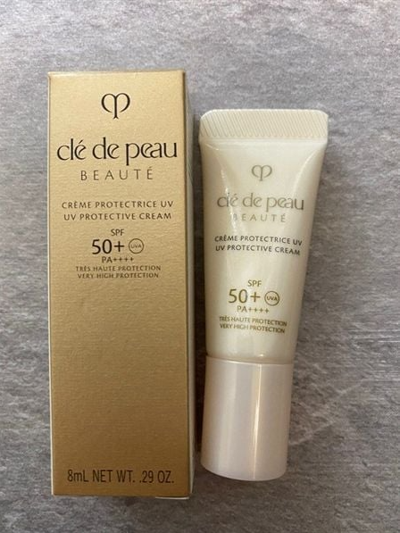 Kem chống nắng Cle de Peau Beaute SPF50+ 8ml (fullbox)