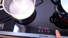 Bếp từ BRANDT TI1028B 3 vùng nấu