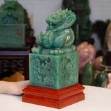 Quà Tặng Cao Cấp Ấn Rồng Ngọc Thạch Anh Xanh kích thước 12x12 x 25cm