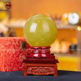 Quà Tặng Sếp Quả Cầu Phong Thủy đá thạch anh vàng đường kính 15cm