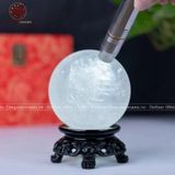 Quà Tặng Sếp Quả Cầu Phong Thủy đá thạch anh trắng đường kính 9,2cm