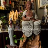Tượng Thích Ca Mâu Ni gốm cao cấp ngồi tự tại trang nghiêm kích thước 50cm