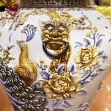 Chóe gốm sứ Bát Tràng họa tiết công danh phú quý men rạn đắp nổi dung tích 60l