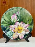 Đĩa cảnh Bát Tràng họa tiết hoa sen 3D vẽ tay thủ công đường kính 35cm | quà tặng cao cấp