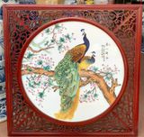 Tranh sứ Bát Tràng vuông họa tiết công đào men màu kích thước 100cm x 100cm