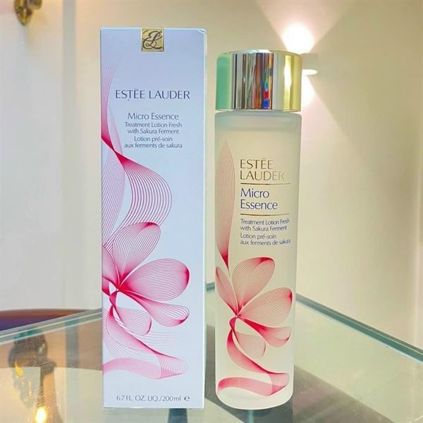 Nước Thần Dưỡng Da ESTÉE LAUDER Micro Essence Treatment Lotion Fresh With Sakura Ferment