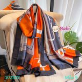 102302 Khăn Lụa Nhiều Màu Sắc Sành Điệu