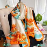 102302 Khăn Lụa Nhiều Màu Sắc Sành Điệu