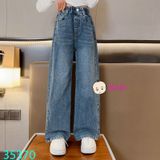 Quần Jean Suông Bé Gái Đính Logo Mặt Cười (30kg - 45kg)