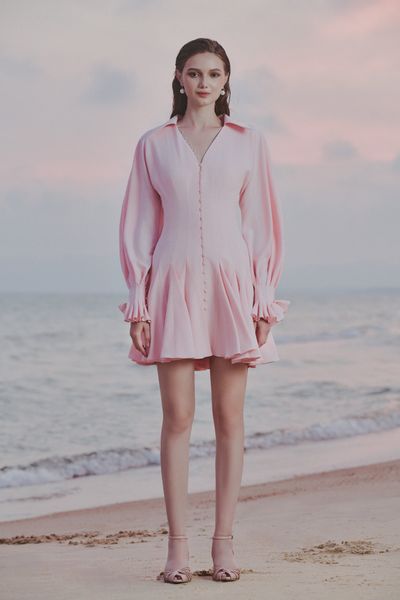  RESORT 24. R43 