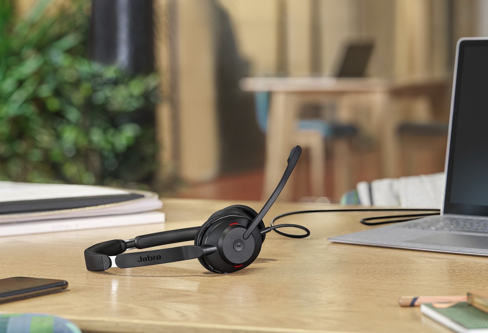  Jabra Evolve2 30 