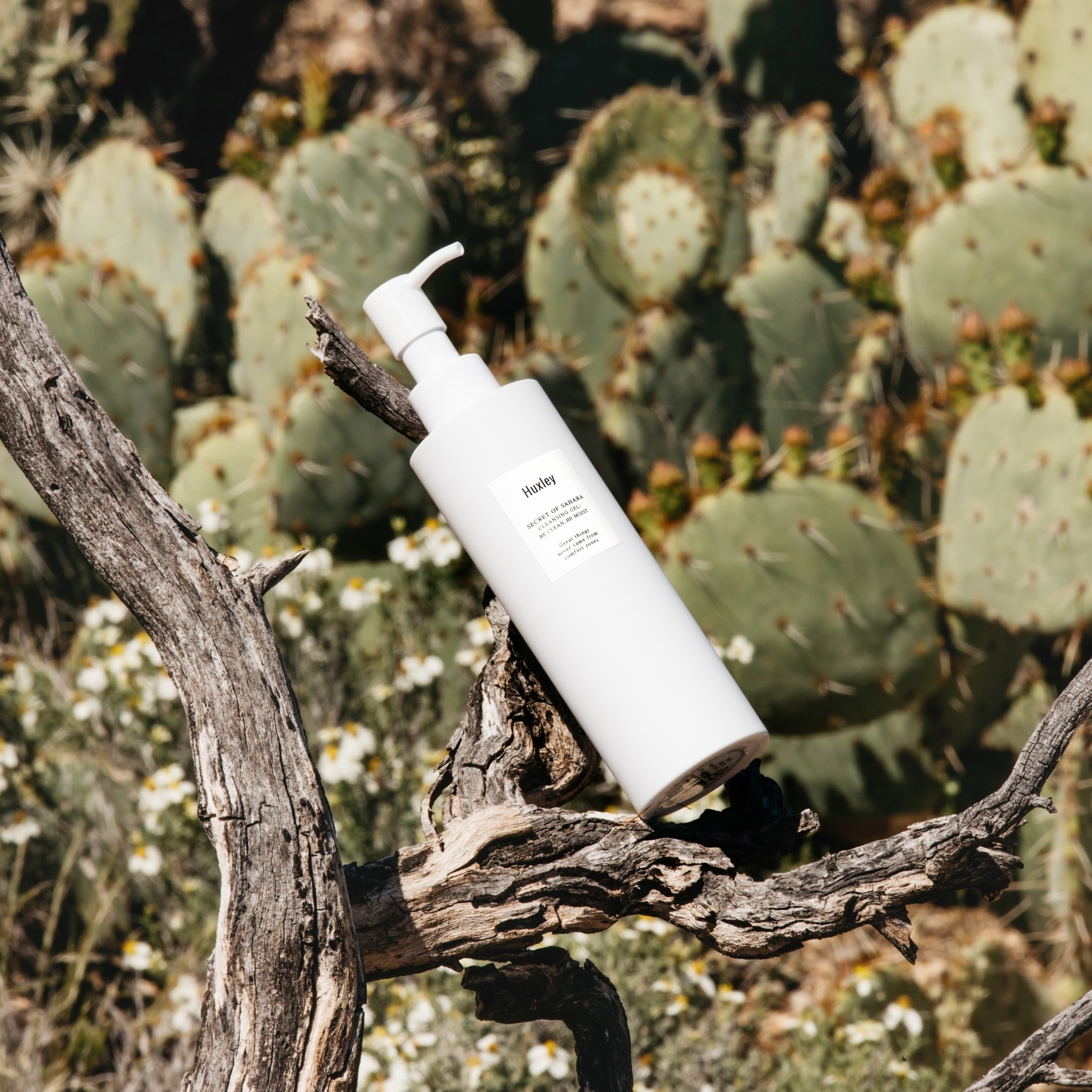 Gel Sữa Rửa Mặt cho mọi loại da Huxley Secret Of Sahara Cleansing Gel 200ml
