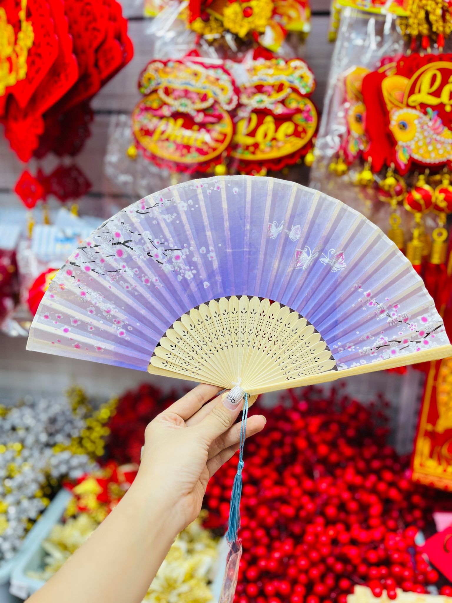 Quạt Lụa