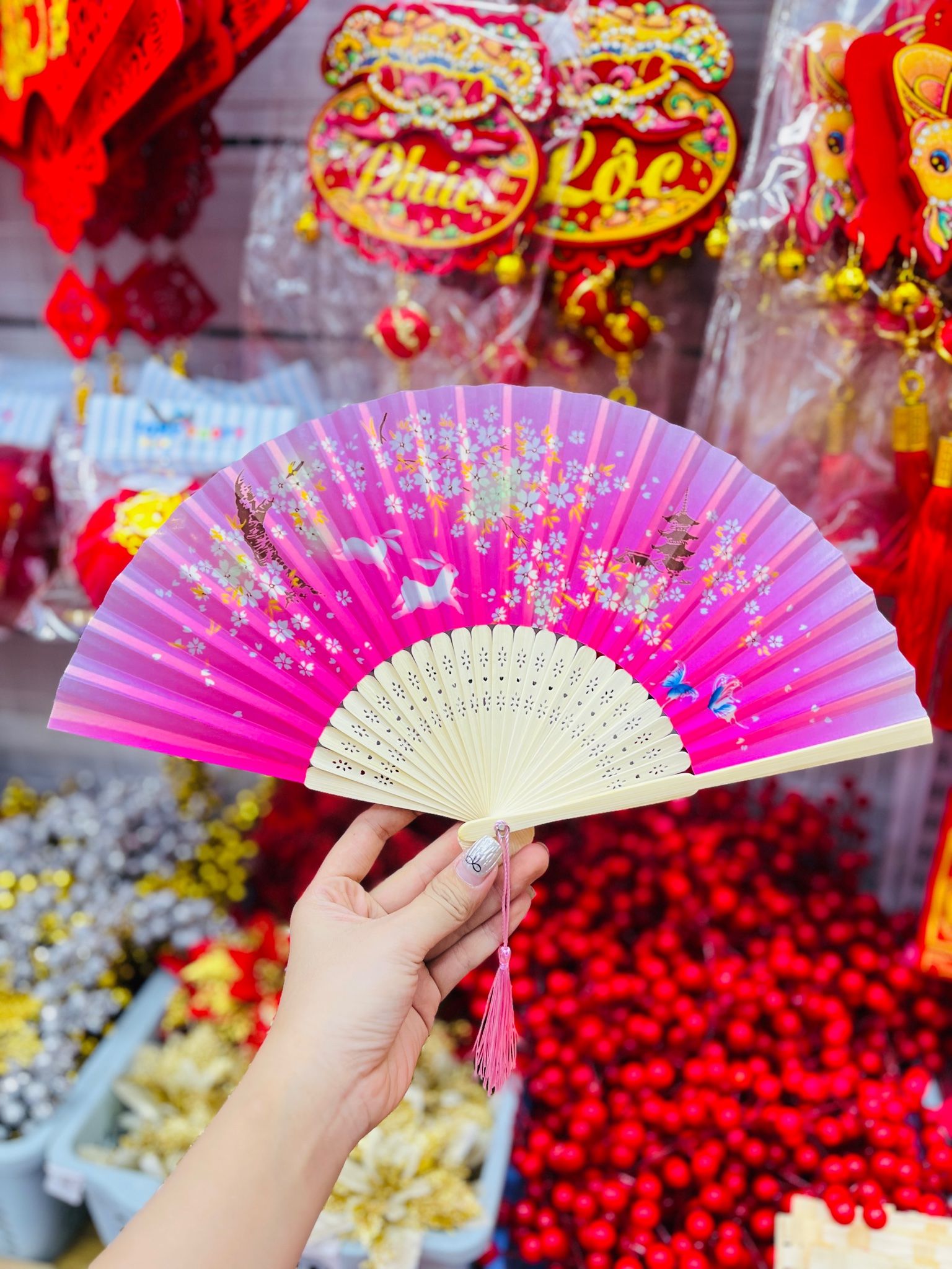 Quạt Lụa