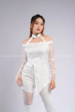 Set lưới ren trắng áo dài tay cột dây hở vai xẻ hông kèm quần dài ống loe phối ren