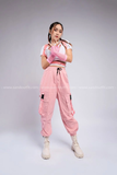 Outfit Phối Sẵn - (Quần Jogger Hồng phối Áo Croptop Trắng Đai)