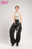 Outfit Phối Sẵn - (Quần Chun Đen phối Áo Crop Kim Sa Tua Rua)