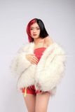 Outfit Phối Sẵn - (Quần Short Đỏ phối Áo Khoác Lông Trắng)