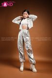  Outfit Phối Sẵn - (Quần Nắp Ngang Bạc phối Áo Crop Móc Trắng và Áo Khoác Croptop Bạc Dài Tay) 