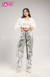 Outfit Phối Sẵn - (Quần Bạc Bóng phối Áo Khoác Trắng Crop)