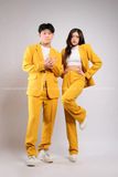 Outfit Phối Sẵn - (Set Vest Quần Ống Suông Vàng Nữ)