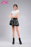 Outfit Phối Sẵn - (Váy Xếp Li Da Đen 2 Tầng phối Áo Crop Móc Trắng)