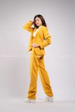 Outfit Phối Sẵn - (Set Vest Quần Ống Suông Vàng Nữ)