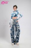 Outfit Phối Sẵn - (Quần Jeans Phối Áo Crop Loang Xanh Dương)
