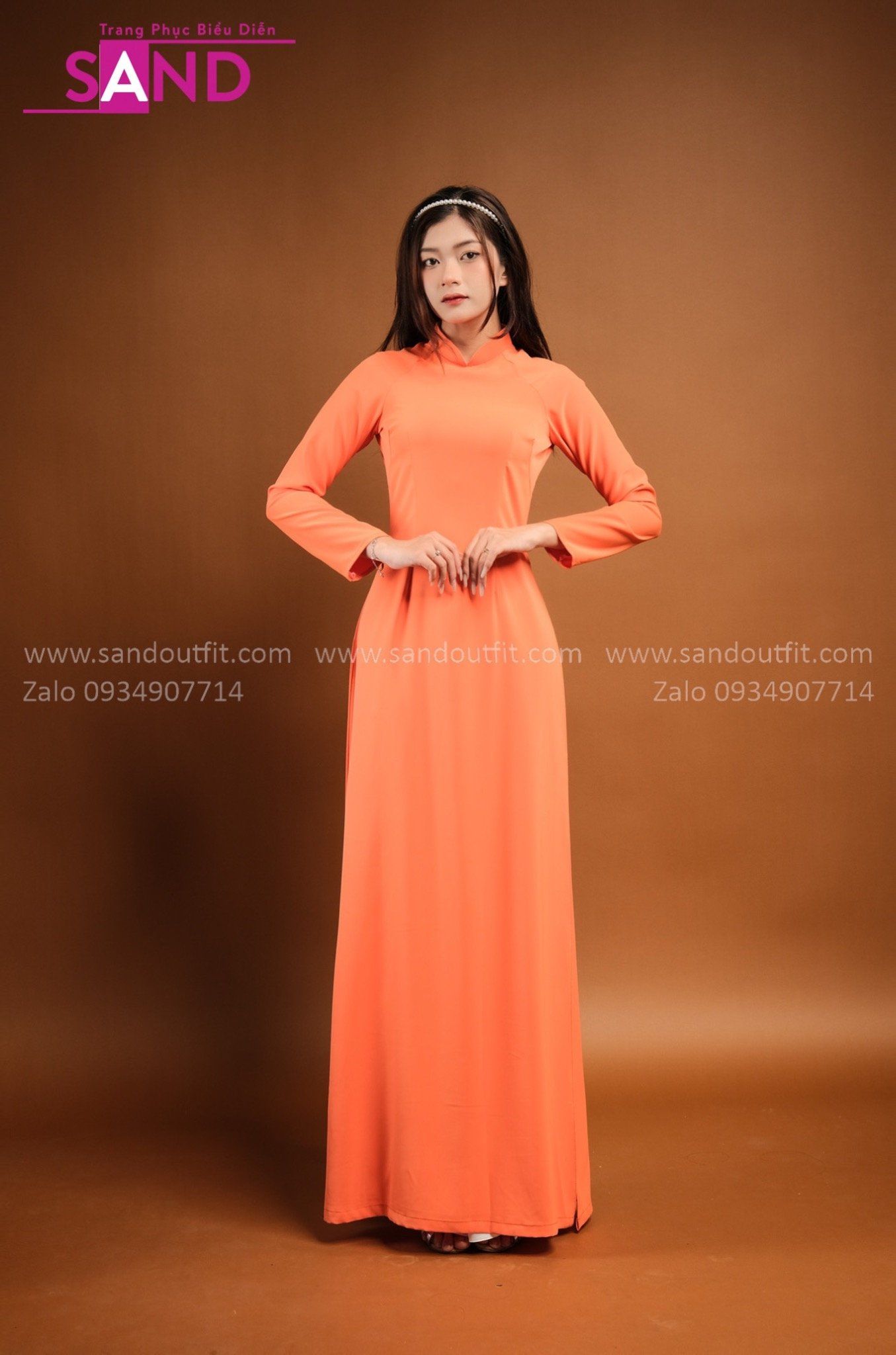 TAA0604 Áo Dài Truyền Thống Lụa Mỹ Màu Cam