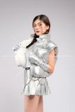 Outfit Phối Sẵn - (Váy Chữ A Bạc phối Phao Gile Bóng Bạc)