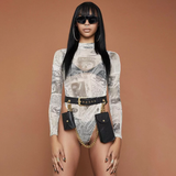 Áo Bodysuit lưới dài tay cổ lọ họa tiết tạp chí