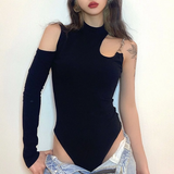 Bodysuit Đen Một Bên Dài Tay Khoét Vai Phối Xích
