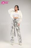 Outfit Phối Sẵn - (Quần Bạc Bóng phối Áo Khoác Trắng Crop)