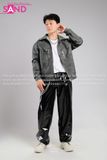 Outfit Phối Sẵn - (Quần Jogger Da Bóng Đen phối Áo Khoác Bomber Xám)