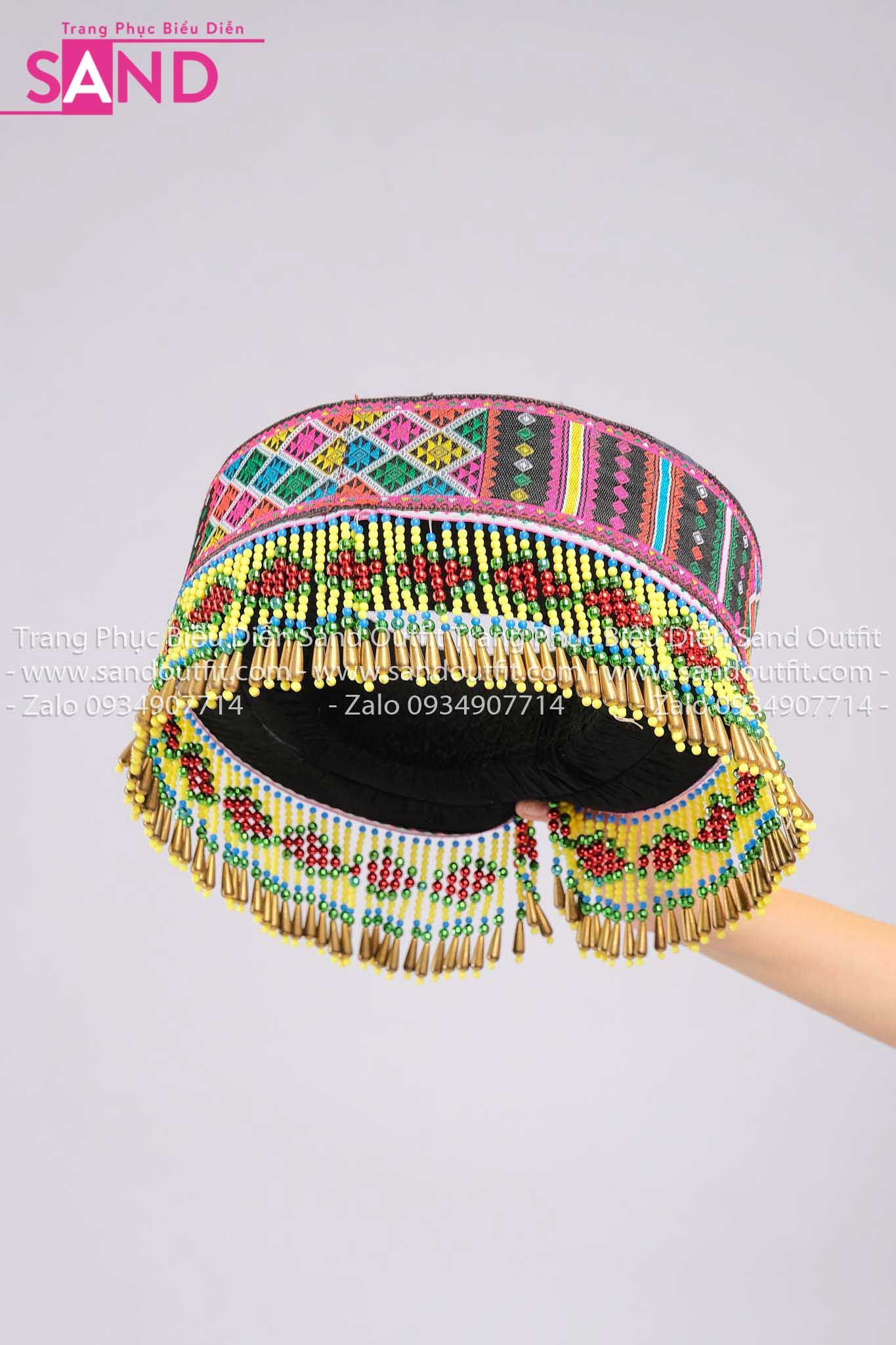 DMD0703 Mũ Dân Tộc H'Mông Tua Rua Dài