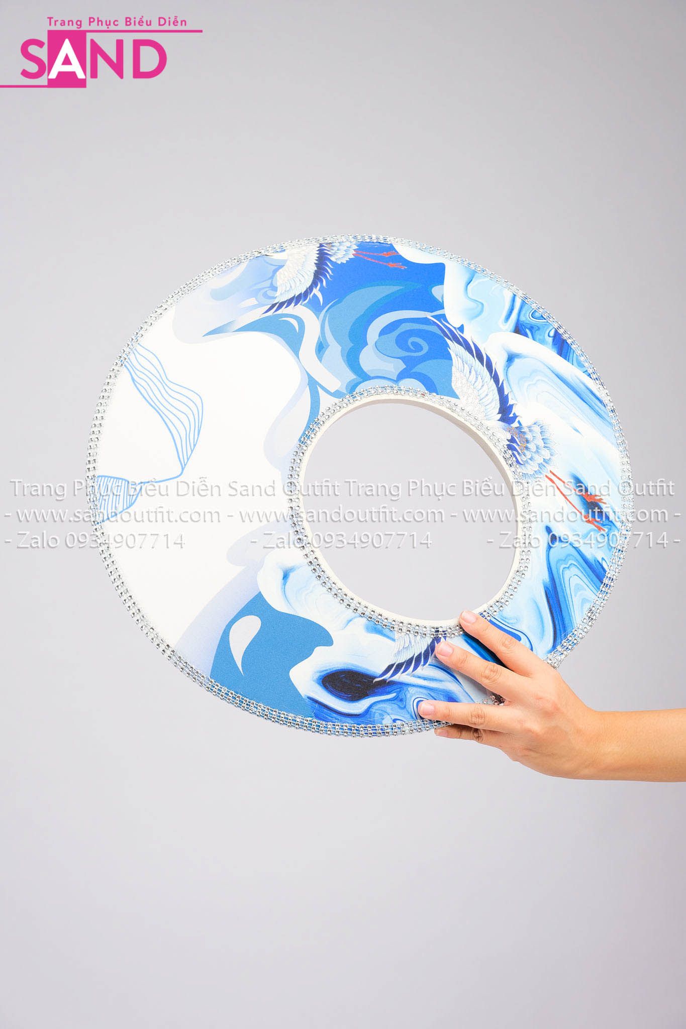 DMA0013 Mấn Áo Dài Trình Diễn Tay Lơi Hoạ Tiết Chim Hạt Xanh