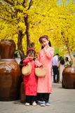 KAC1201 Áo dài gấm trẻ em cổ tròn (Size Cấp 1 và Mầm non)