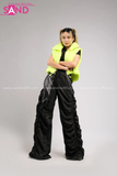 Outfit Phối Sẵn - (Quần Jogger Dù Ống Rộng phối Phao Gile Neon)