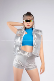 Outfit Phối Sẵn - (Quần Short Bạc phối Gile Phao Bạc Bóng)