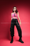Outfit Phối Sẵn - (Quần Kaki Túi Hộp Đen phối Áo Quây Croptop Hồng)