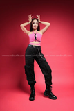 Outfit Phối Sẵn - (Quần Kaki Túi Hộp Đen phối Áo Quây Croptop Hồng)