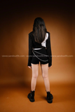 Quần short đen cạp cao dây kéo sau