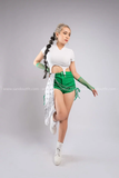 Outfit Phối Sẵn - (Quần Short Xanh Lá phối Áo Croptop Trắng Khóa Quần)