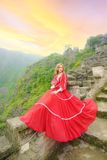 VBM0407 Váy Maxi Tay Dài Cổ Tim Đỏ Dáng Xoè