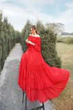VBM0408 Váy Maxi Đỏ Voan Dài Trễ Vai